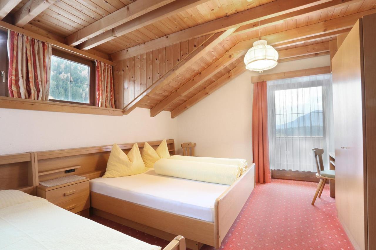 Pension Alpeggerhof Terenten Buitenkant foto