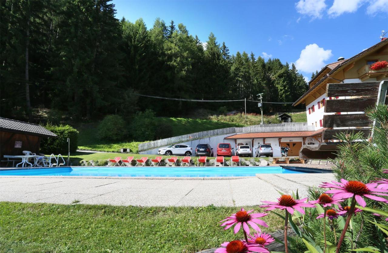 Pension Alpeggerhof Terenten Buitenkant foto